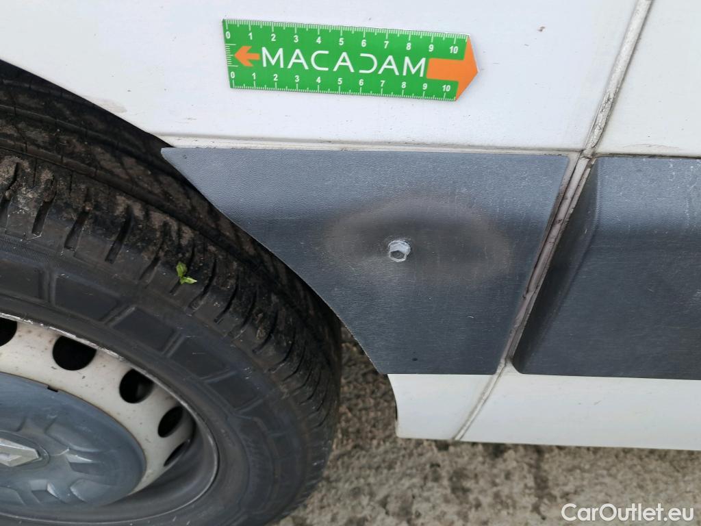  Renault  Master  III Fourgon L3H2 3 5 Grand Confort dCi 145CV BVM6 E6 #35