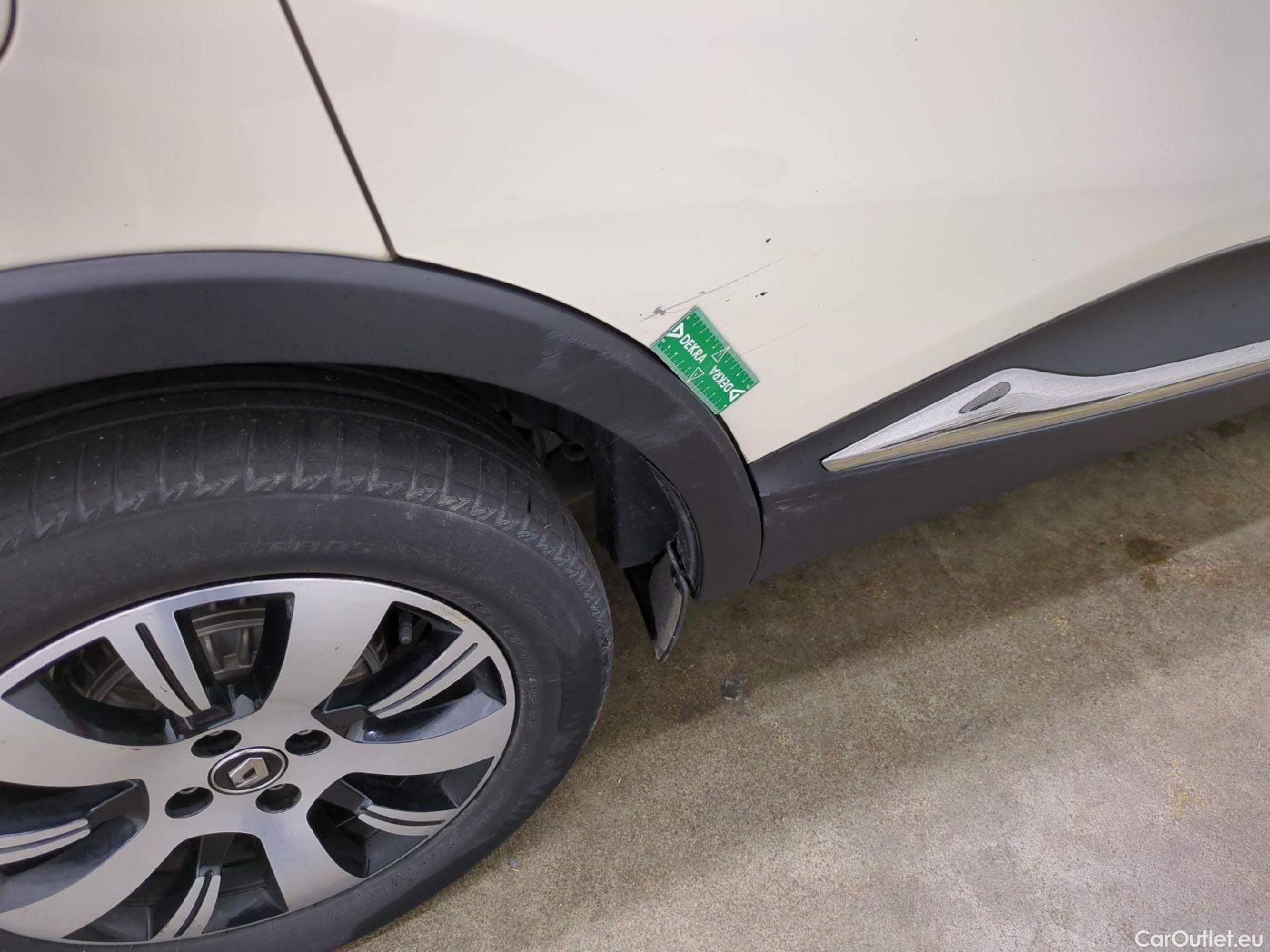  Renault  Captur RENAULT  5p Crossover Business dCi 90 / TRANSFO VP/VF #19