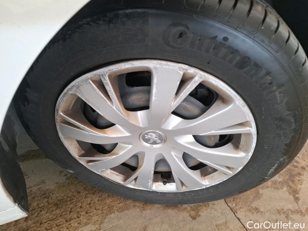  Peugeot  208 PEUGEOT  Affaire VU 5p Berline 1.6 BlueHDi 75 PACK CLIM NAV #31