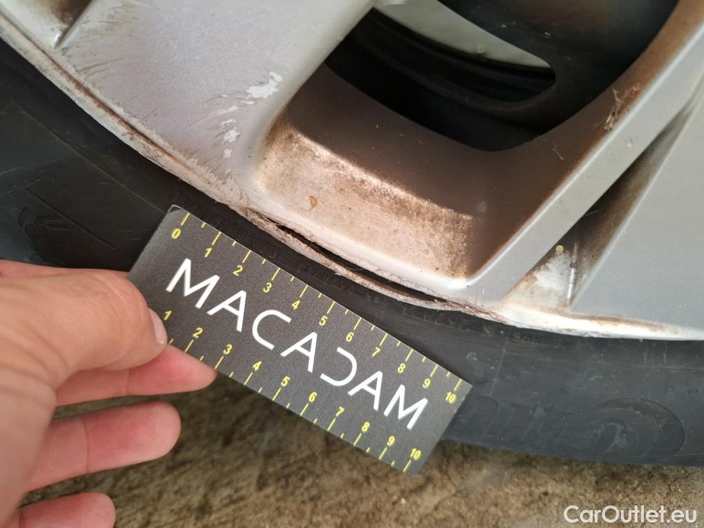  Peugeot  208 PEUGEOT  Affaire VU 5p Berline 1.6 BlueHDi 75 PACK CLIM NAV #32