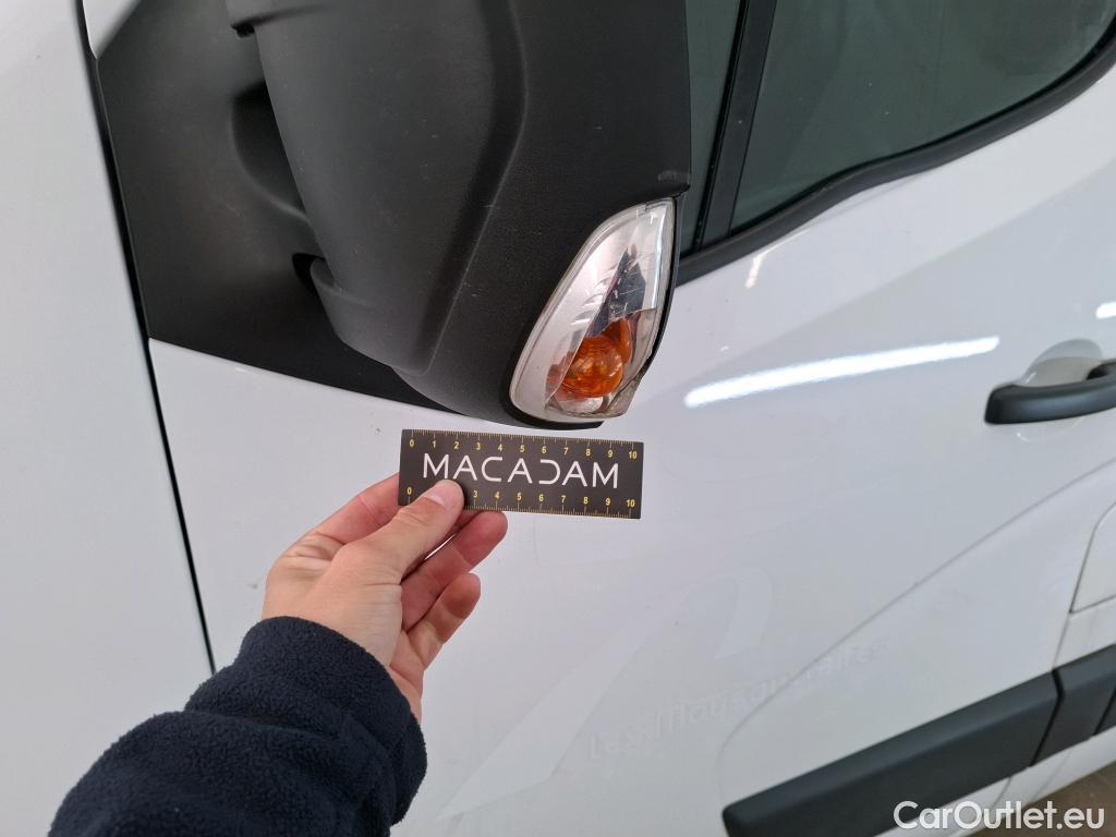  Renault  Master  III Fourgon L1H1 2 8 Grand Confort 2.3 dCi 135CV BVM6 E6dT #30