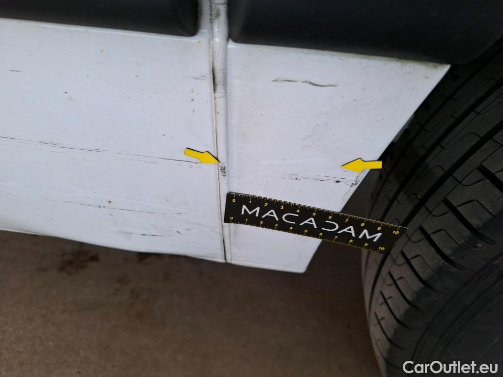  Renault  Master  III Fourgon L1H1 2 8 Grand Confort 2.3 dCi 135CV BVM6 E6dT #59