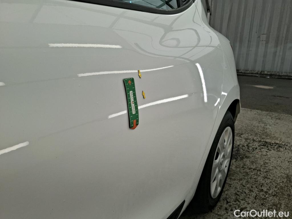  Renault  Clio RENAULT  Société VU 5p Berline Air dCi 75 - 18 #26