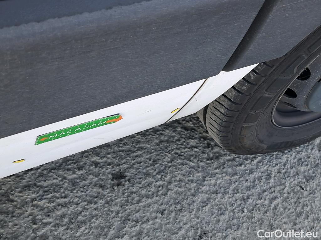  Renault  Master  III Fourgon L3H2 3 5 Grand Confort dCi 145CV BVM6 E6 #2