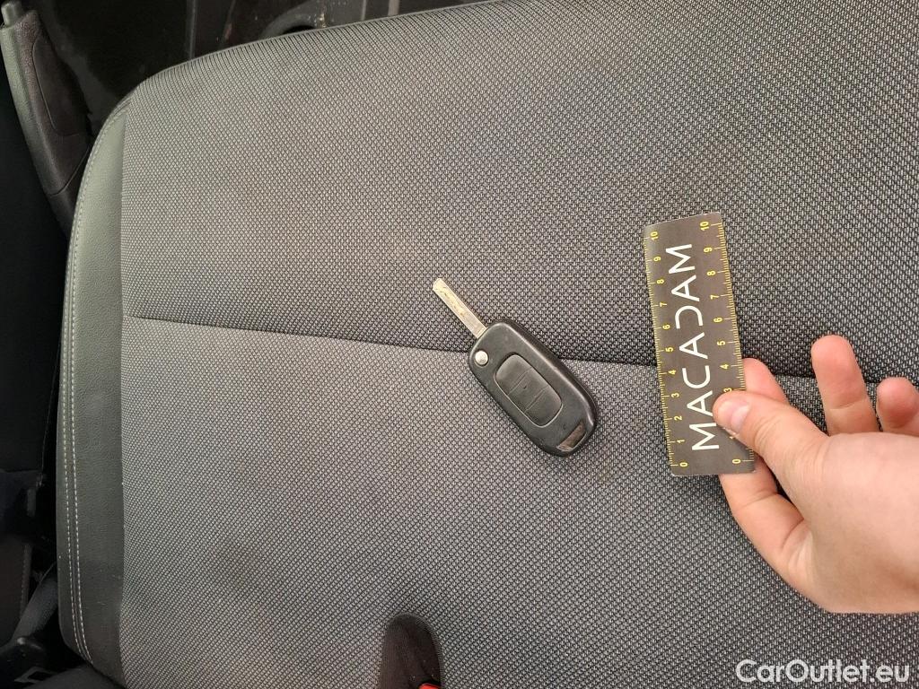  Renault  Kangoo RENAULT  / 2021 / 4P / Fourgonnette GD CONFORT - TCE 130 #10