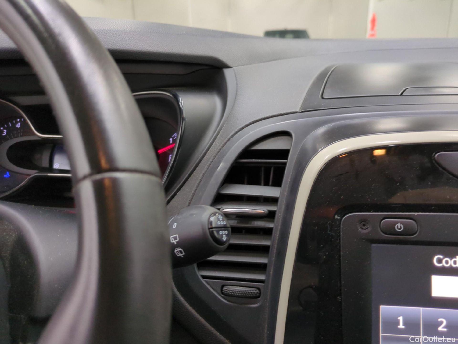  Renault  Captur RENAULT  5p Crossover Business dCi 90 / TRANSFO VP/VF #3