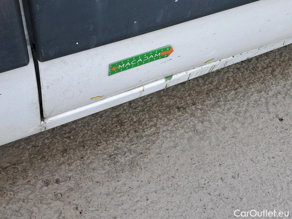  Renault  Master  III Fourgon L3H2 3 5 Grand Confort dCi 145CV BVM6 E6 #6