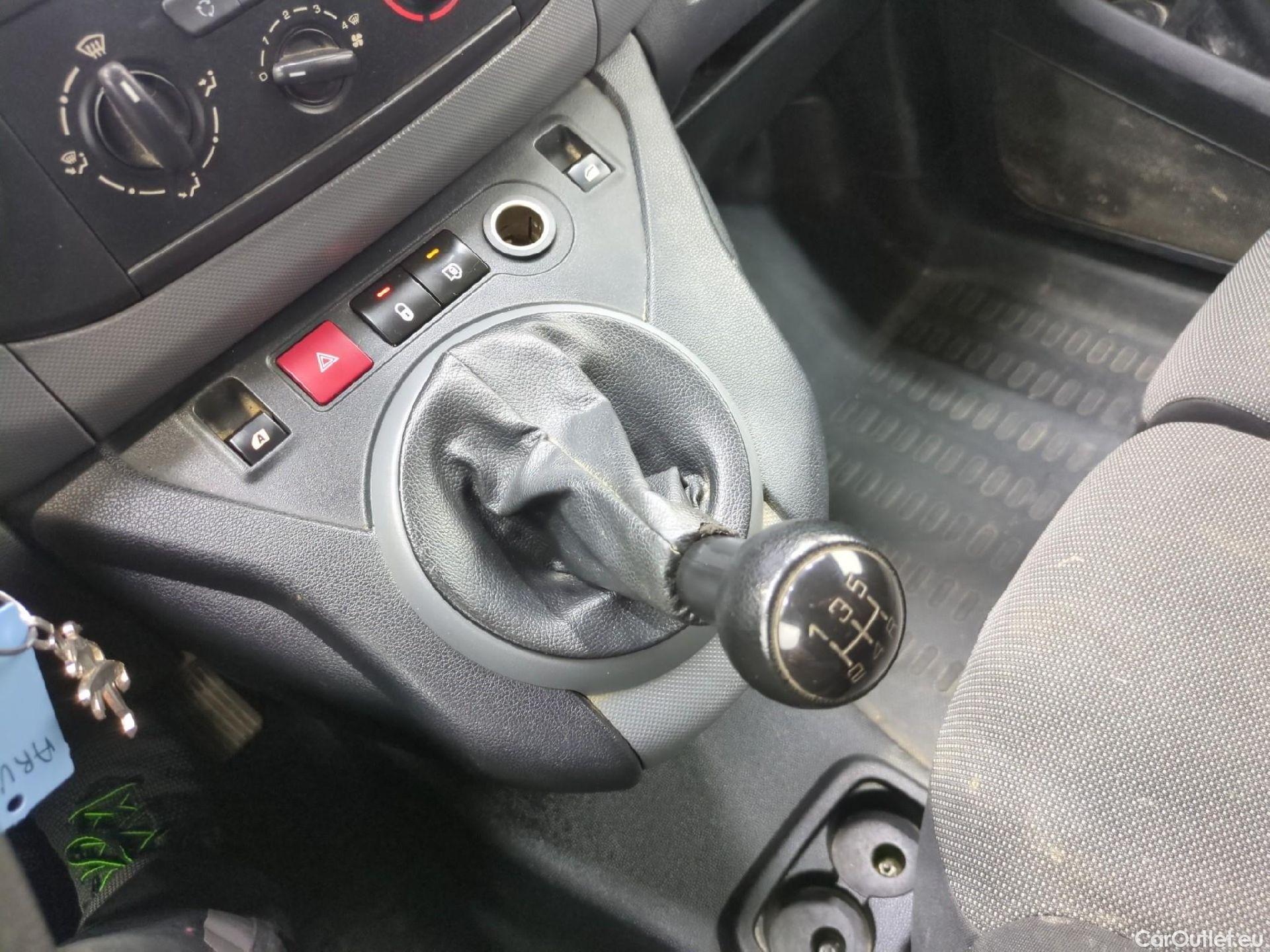  Peugeot  Partner  L1 Premium Pack 1.6 HDi 100CV BVM5 E6 #2