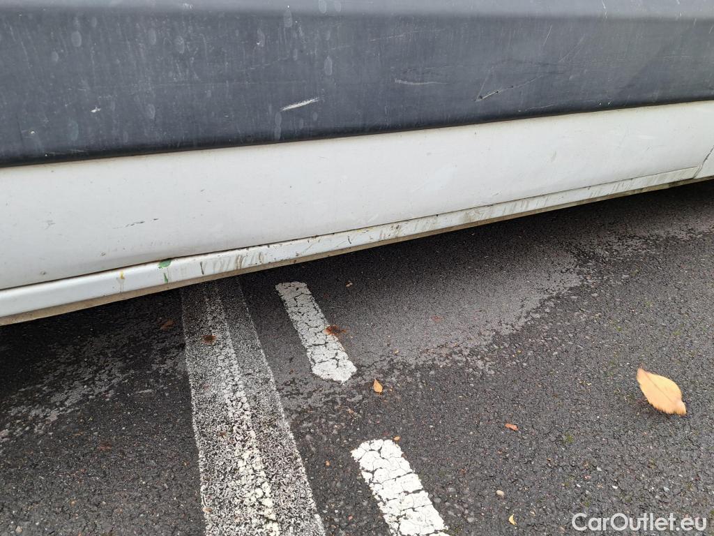  Renault  Master  III Fourgon L3H2 3 5 Grand Confort dCi 145CV BVM6 E6 #50