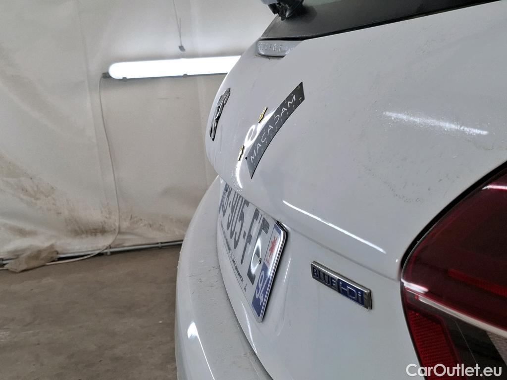  Peugeot  208 PEUGEOT  Affaire VU 5p Berline 1.6 BlueHDi 75 PACK CLIM NAV #22