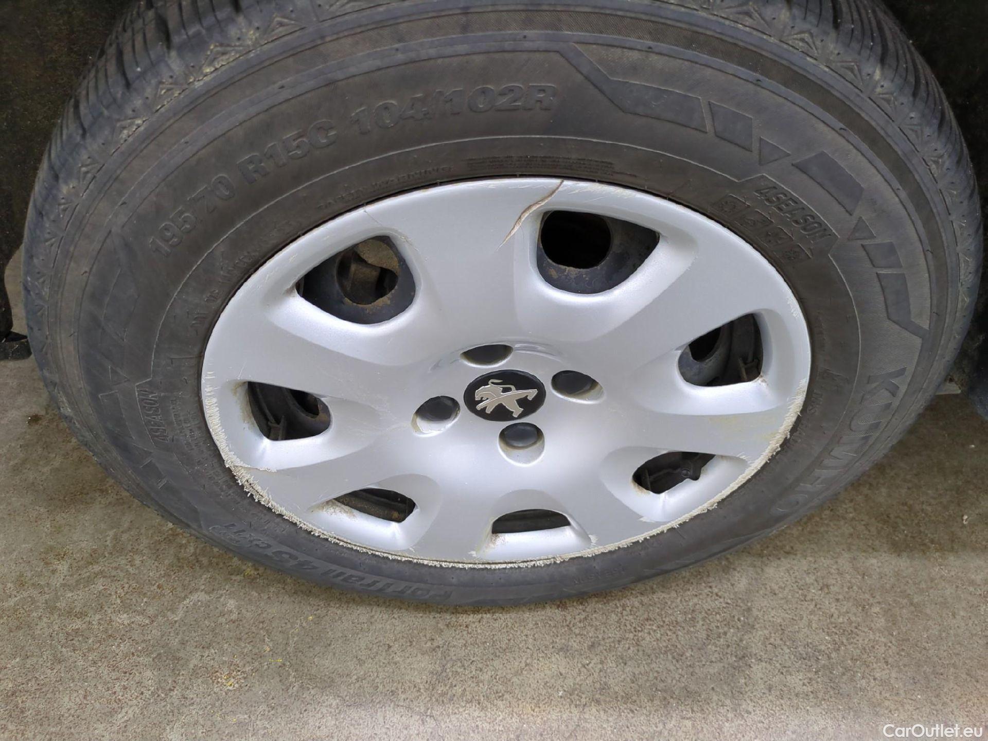  Peugeot  Partner  L1 Premium Pack 1.6 HDi 100CV BVM5 E6 #35