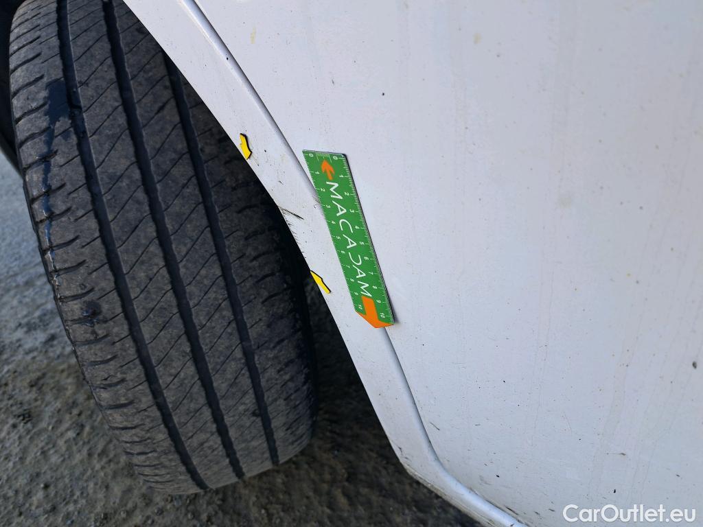  Renault  Master  III Fourgon L3H2 3 5 Grand Confort dCi 145CV BVM6 E6 #14