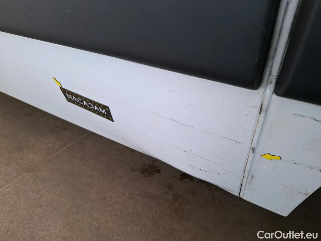  Renault  Master  III Fourgon L1H1 2 8 Grand Confort 2.3 dCi 135CV BVM6 E6dT #53