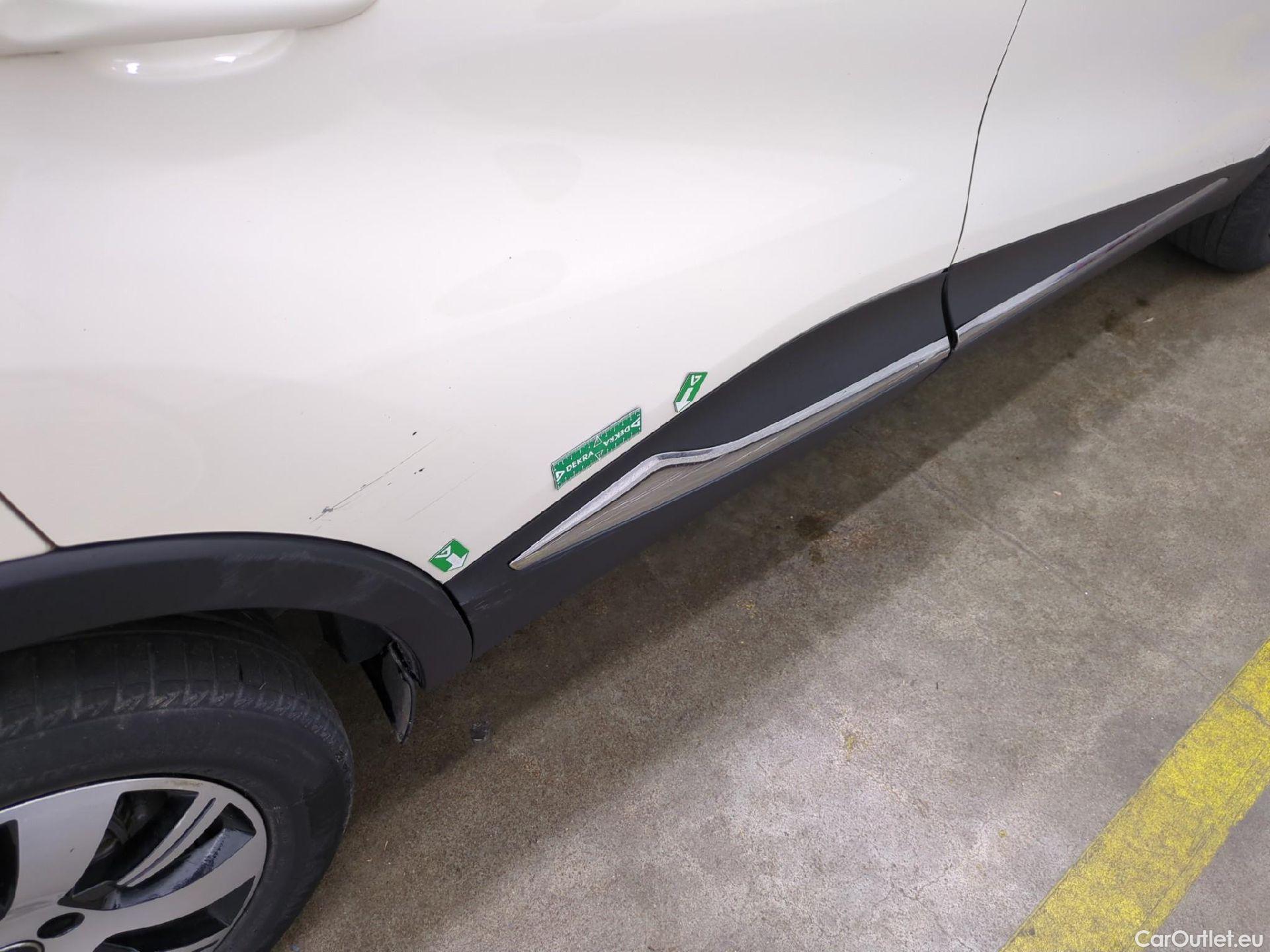  Renault  Captur RENAULT  5p Crossover Business dCi 90 / TRANSFO VP/VF #24