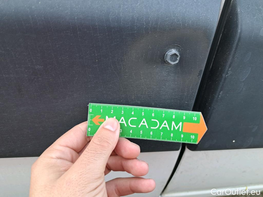  Renault  Master  III Fourgon L3H2 3 5 Grand Confort dCi 145CV BVM6 E6 #26