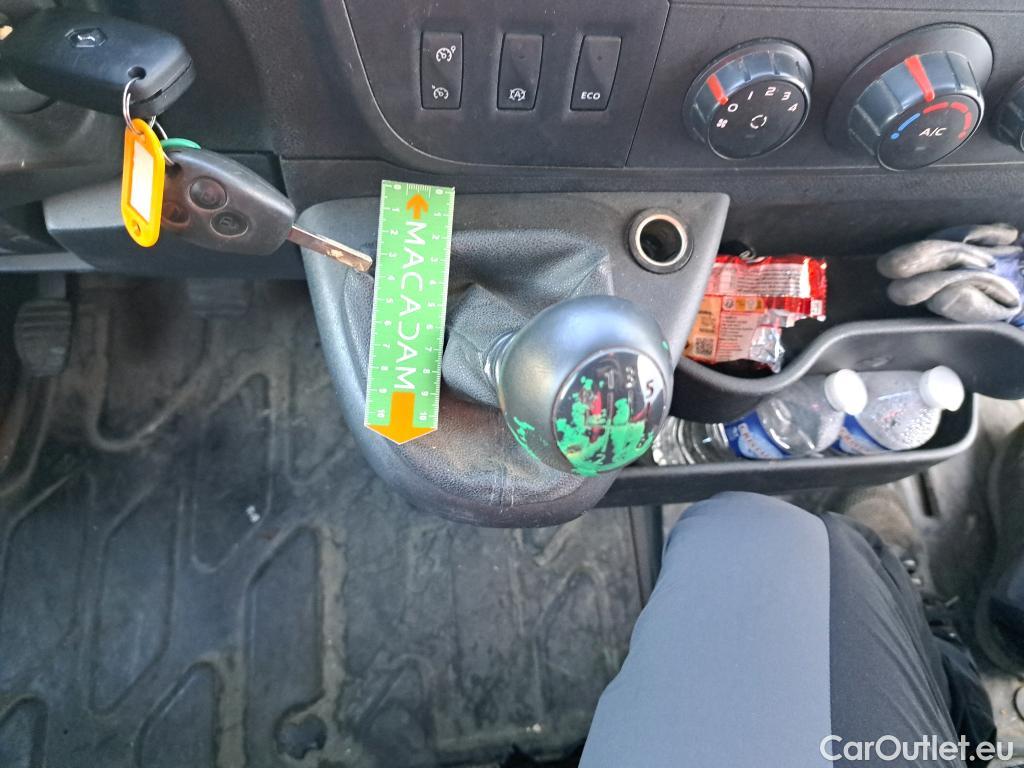  Renault  Master  III Fourgon L3H2 3 5 Grand Confort dCi 145CV BVM6 E6 #32