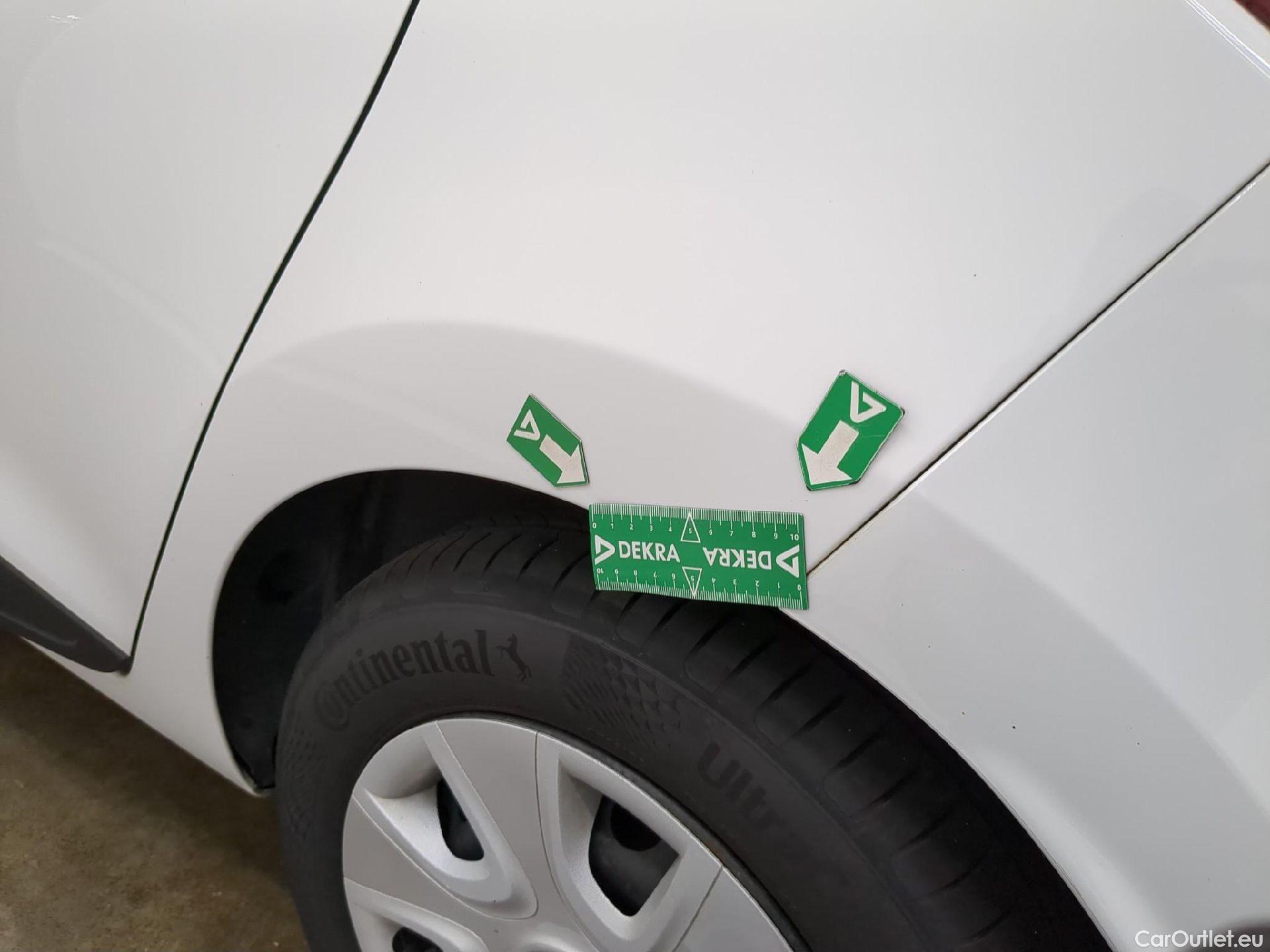  Renault  Clio  IV Air 1.5 dCi 90CV BVM5 E6 #10