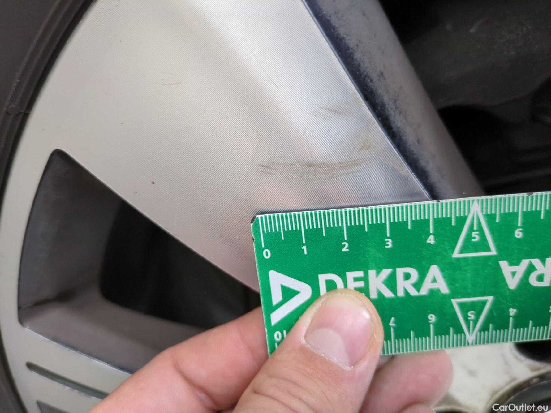  Renault  Captur RENAULT  5p Crossover Business dCi 90 / TRANSFO VP/VF #13