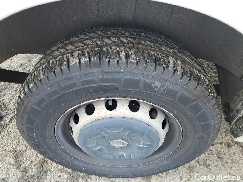  Renault  Master  III Fourgon L3H2 3 5 Grand Confort dCi 145CV BVM6 E6 #40