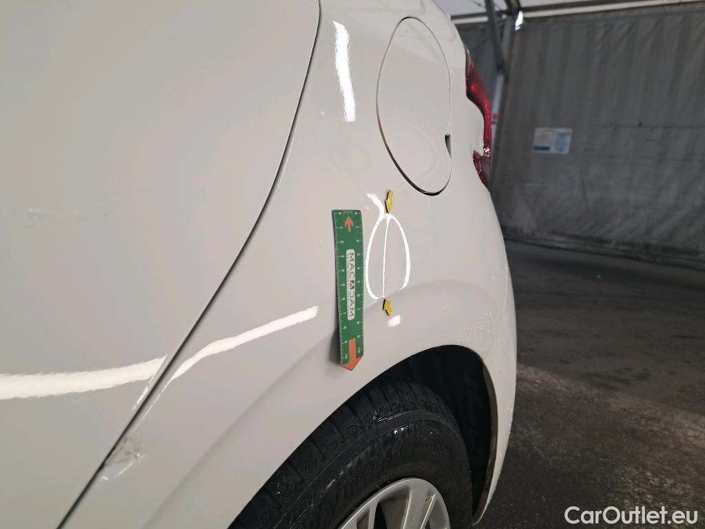  Peugeot  208  Affaire Premium Pack 1.6 HDi 75CV BVM5 E6 #2