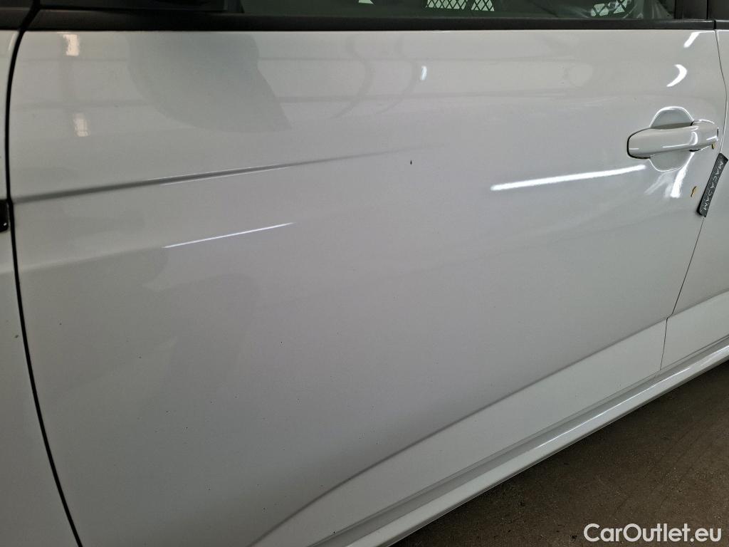  Renault  Megane  IV Berline 5pt. Société Air Nav 1.5 dCi 90CV BVM6 E6 #10