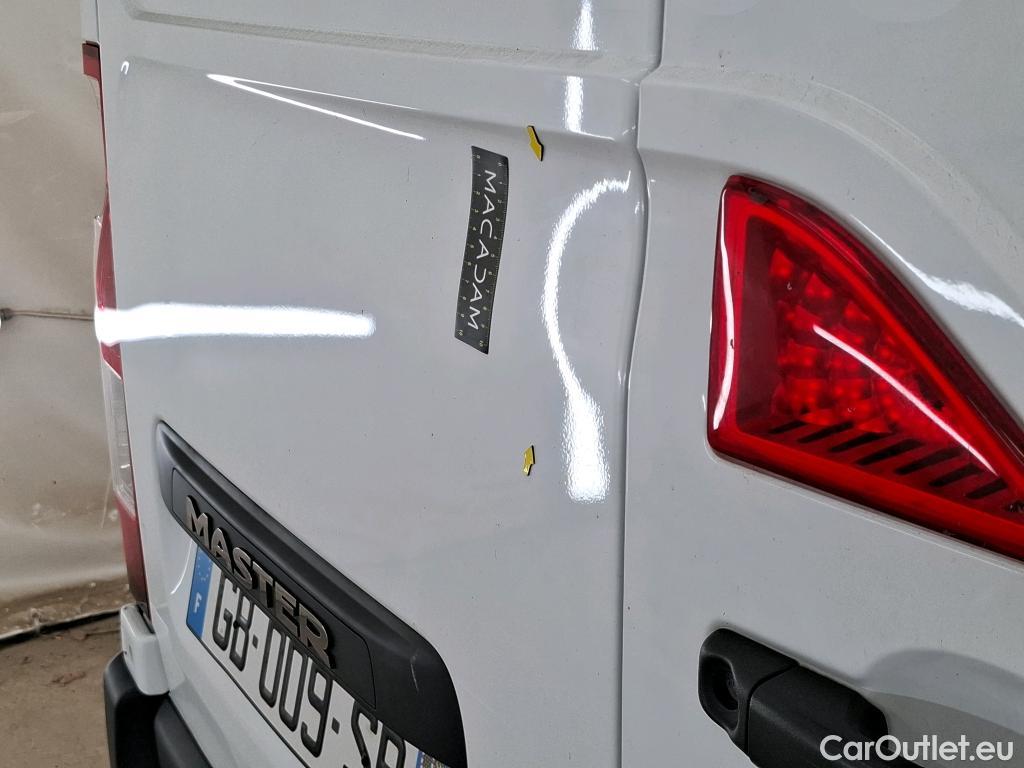  Renault  Master  III Fourgon L1H1 2 8 Grand Confort 2.3 dCi 135CV BVM6 E6dT #12