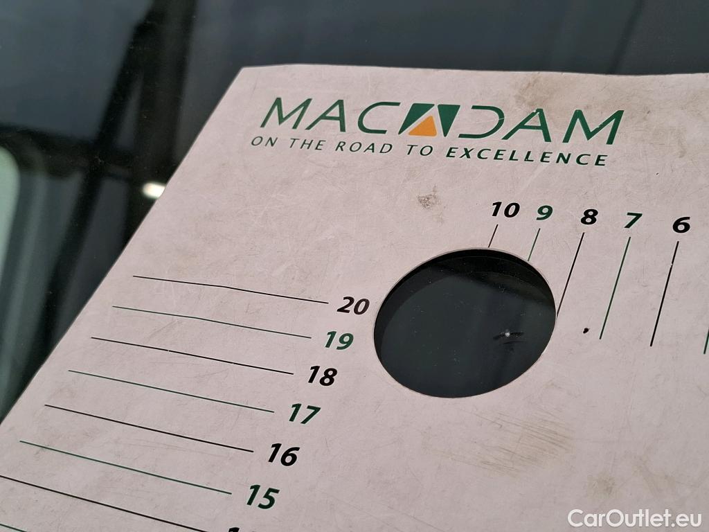  Renault  Master  III Fourgon L1H1 2 8 Grand Confort 2.3 dCi 135CV BVM6 E6dT #36