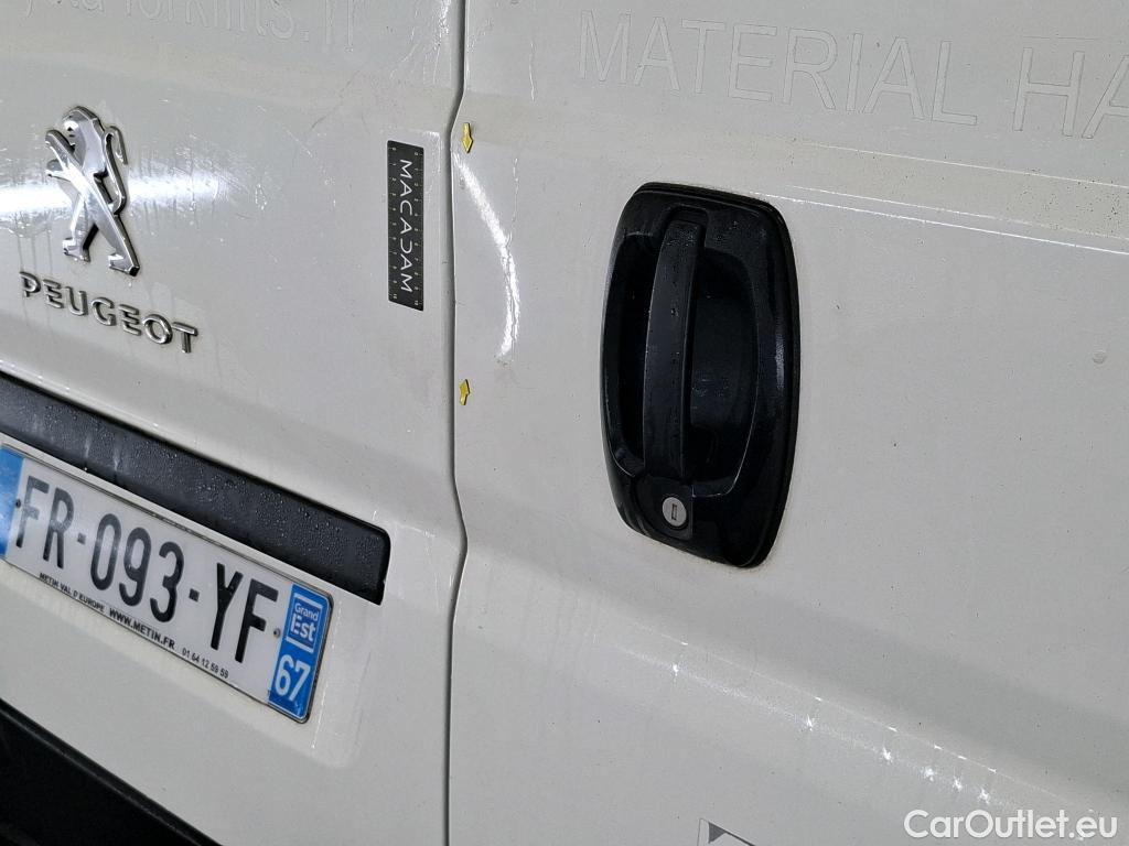  Peugeot  Boxer PEUGEOT  / 2014 / 4P / Fourgon tôlé BlueHDi 120 S&S ASPHALT 333 L1H2 #14
