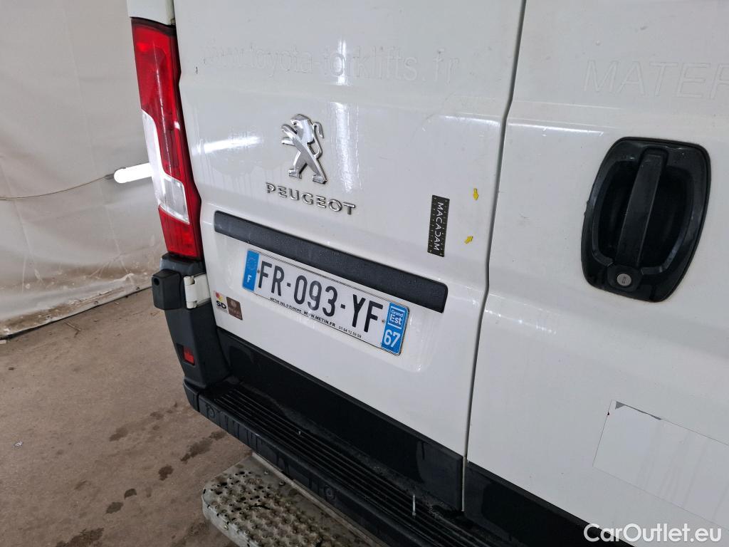  Peugeot  Boxer PEUGEOT  / 2014 / 4P / Fourgon tôlé BlueHDi 120 S&S ASPHALT 333 L1H2 #39
