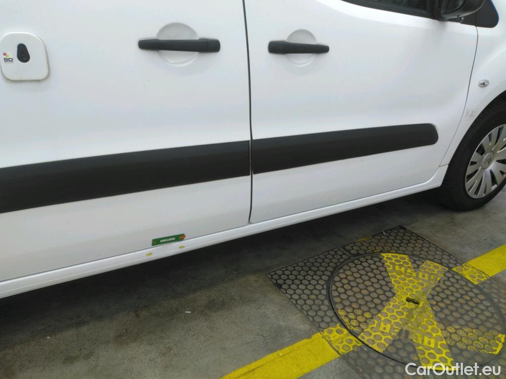  Citroen  Berlingo CITROEN  VU 3p EVL BlueHDi 100 S&S BVM Business M fourgonnette #24