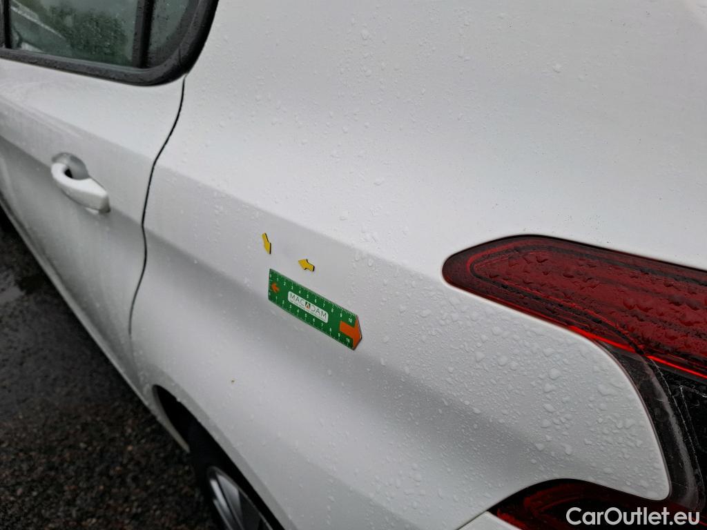  Peugeot  308  Premium Pack 1.5 HDI 100CV BVM6 E6dT #11