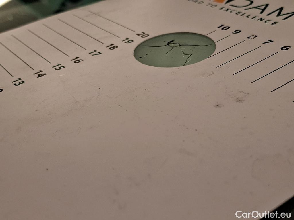  Peugeot  208  Affaire Premium Pack 1.5 HDi 100CV BVM5 E6dT #2