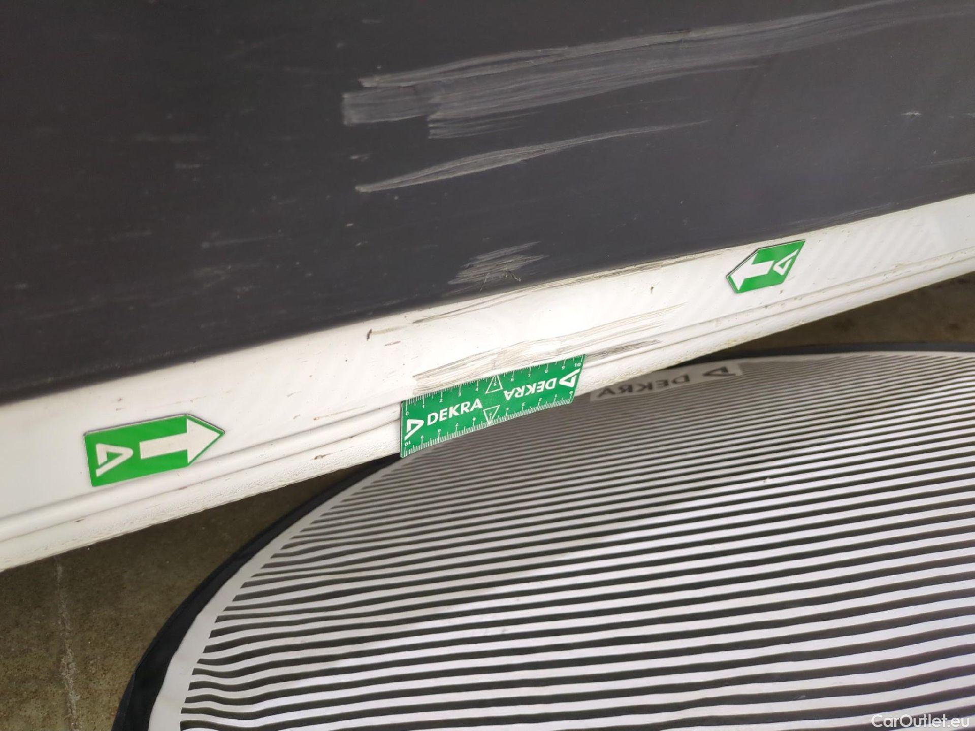  Peugeot  Boxer PEUGEOT  VU 4p Fourgon BLUEHDI 110 PREMIUM PACK 330 L1H1 #25