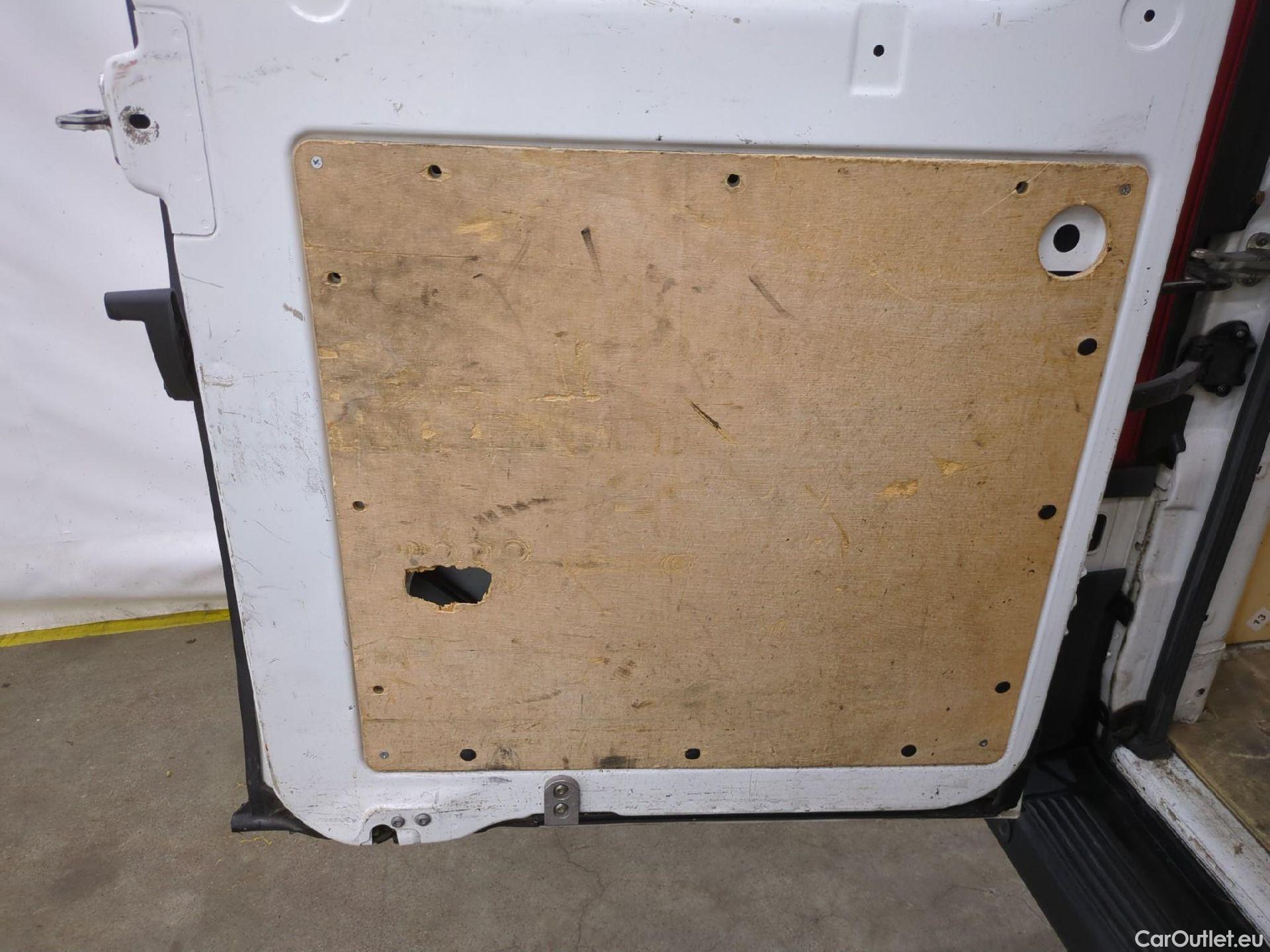  Peugeot  Boxer PEUGEOT  VU 4p Fourgon BLUEHDI 110 PREMIUM PACK 330 L1H1 #3