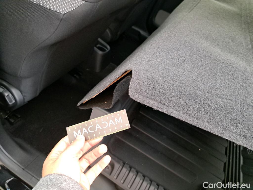  Citroen  C3  Société Feel Nav 1.2 PureTech 80CV BVM5 E6 #12