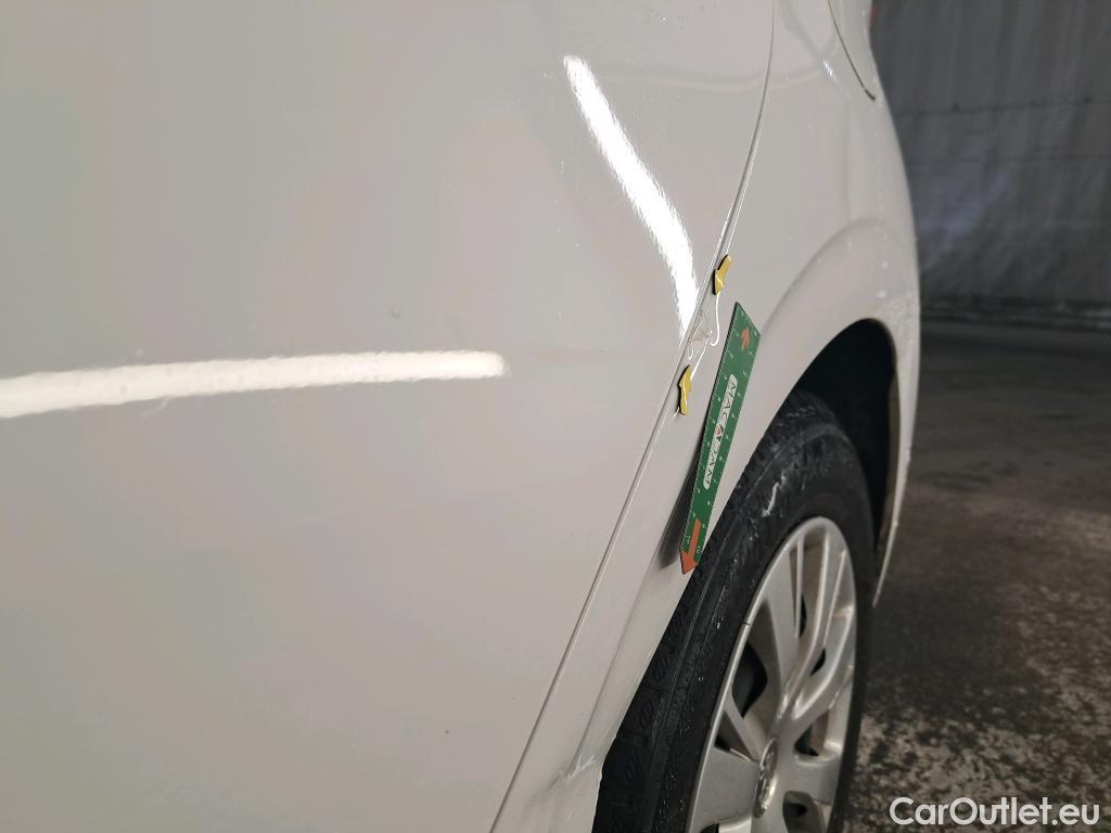  Peugeot  208  Affaire Premium Pack 1.6 HDi 75CV BVM5 E6 #3