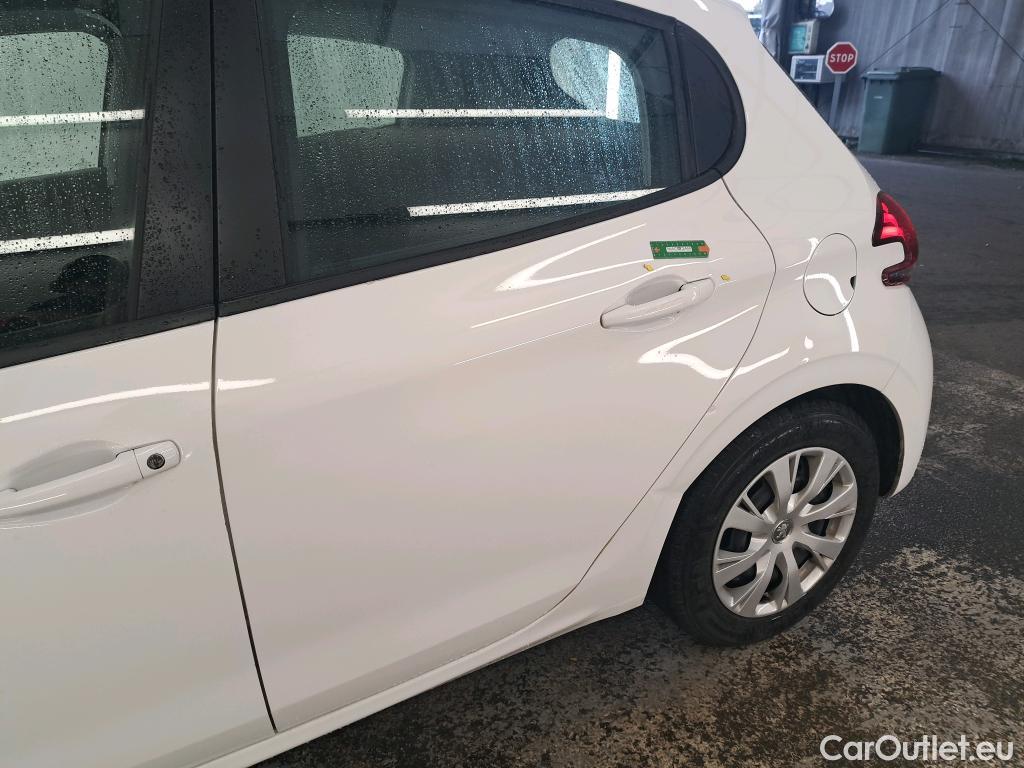  Peugeot  208  Affaire Premium Pack 1.6 HDi 75CV BVM5 E6 #9