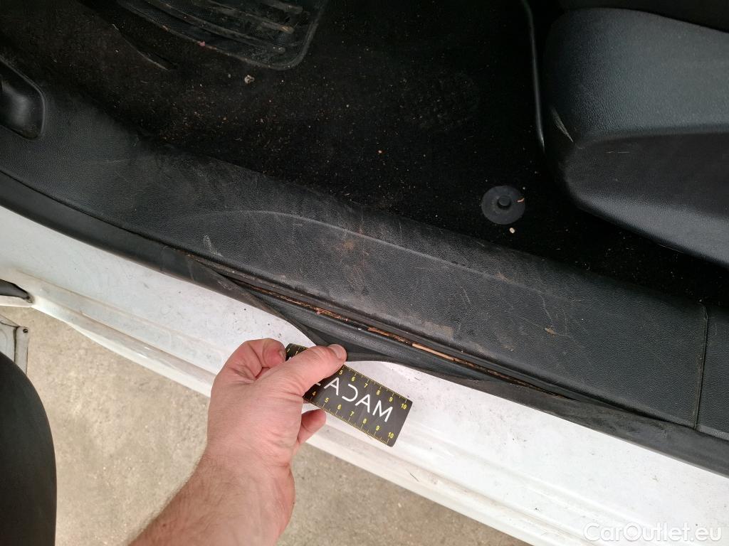  Peugeot  208  Active Business  1.5 HDi 100CV BVM5 E6dT / TRANSFO VP/VF
 #17