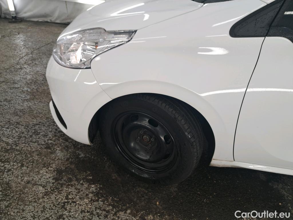  Peugeot  208  Affaire Premium Pack 1.6 HDi 75CV BVM5 E6 #24