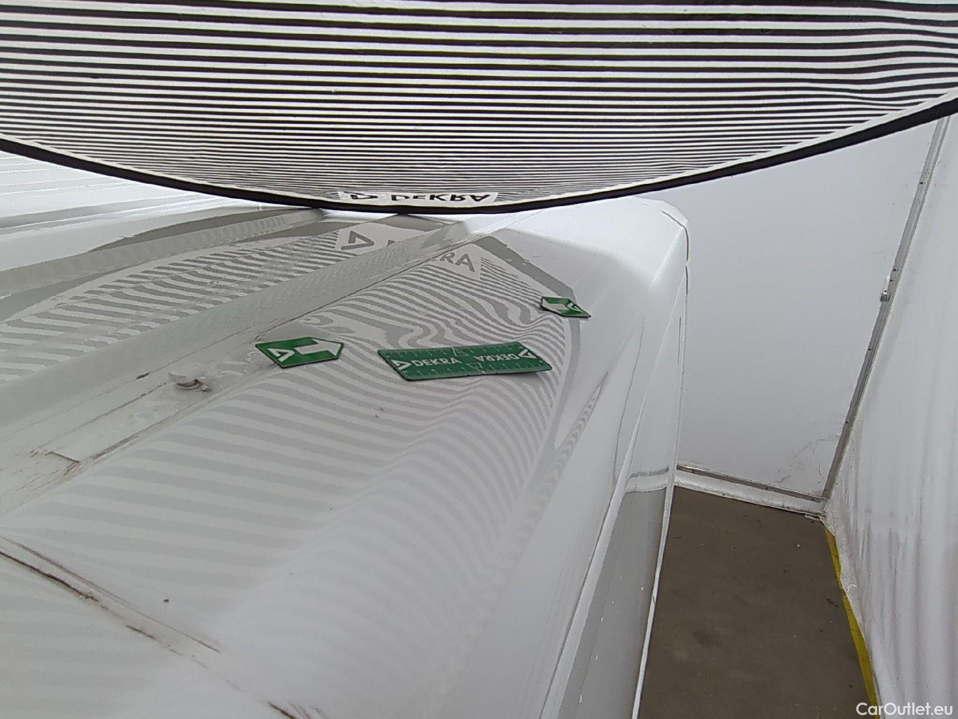  Peugeot  Boxer PEUGEOT  VU 4p Fourgon BLUEHDI 110 PREMIUM PACK 330 L1H1 #34