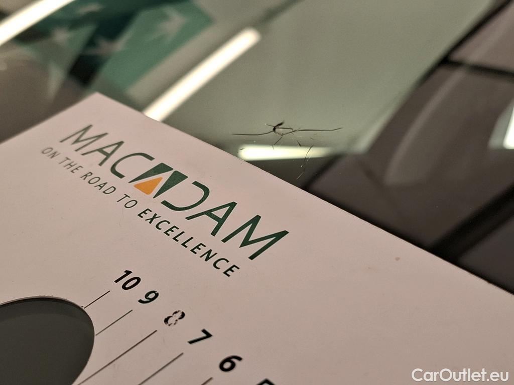  Peugeot  208  Affaire Premium Pack 1.5 HDi 100CV BVM5 E6dT #3