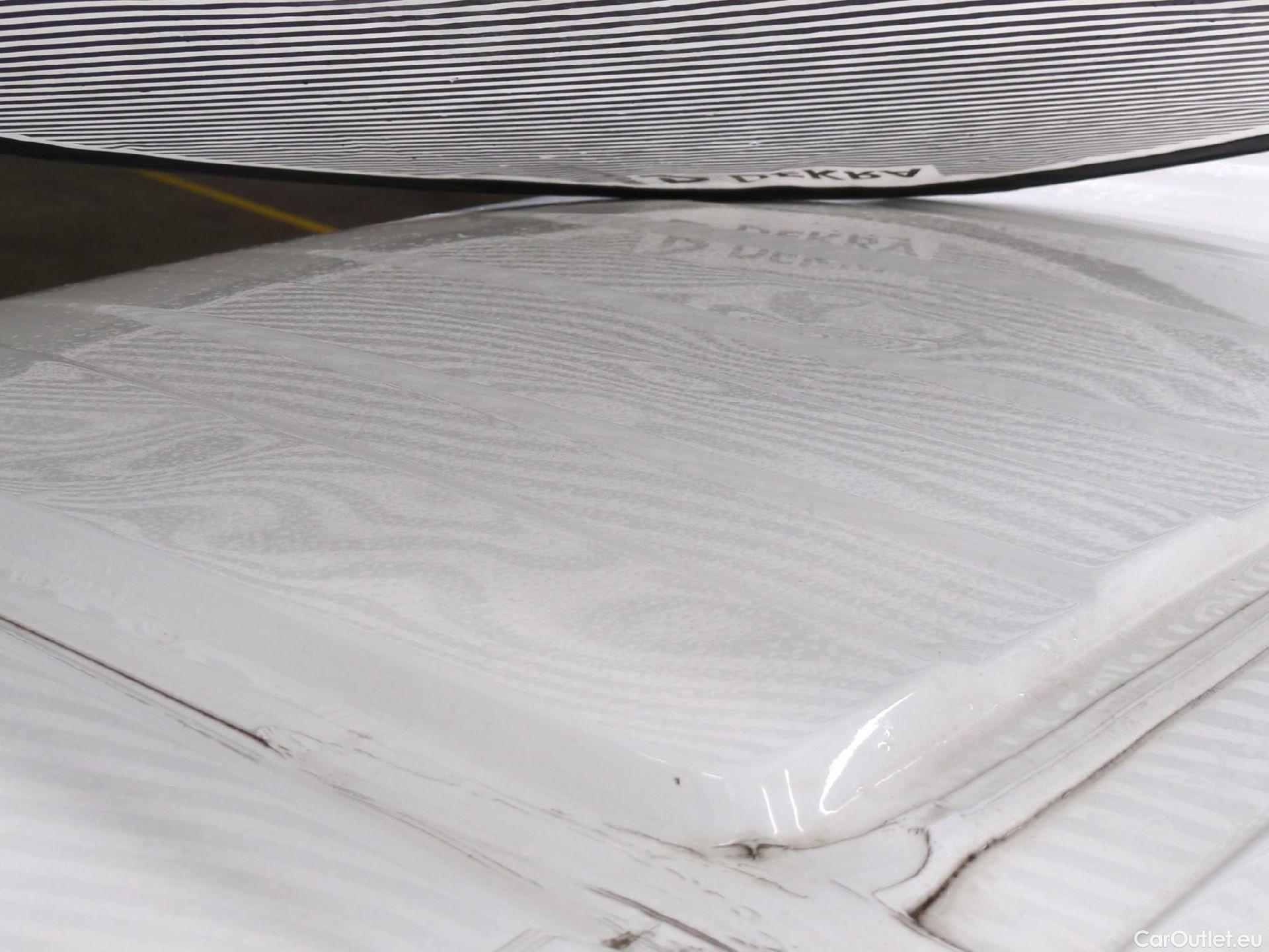  Peugeot  Boxer PEUGEOT  VU 4p Fourgon BLUEHDI 110 PREMIUM PACK 330 L1H1 #32