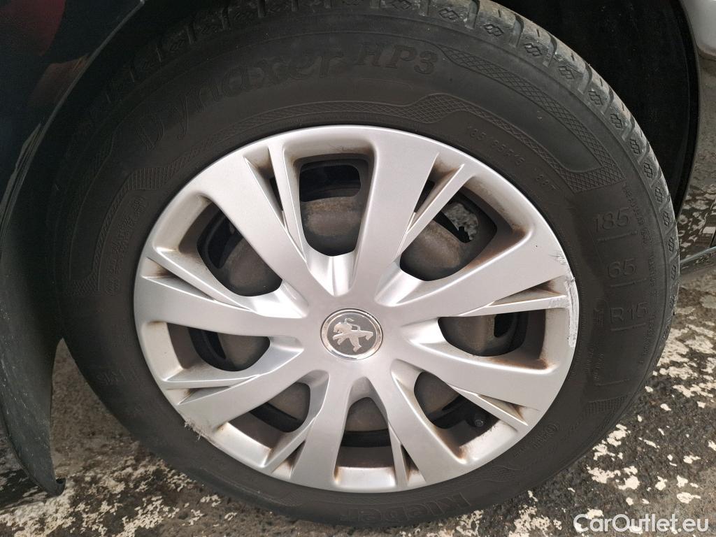  Peugeot  208  Affaire Premium Pack 1.5 HDi 100CV BVM5 E6dT #35