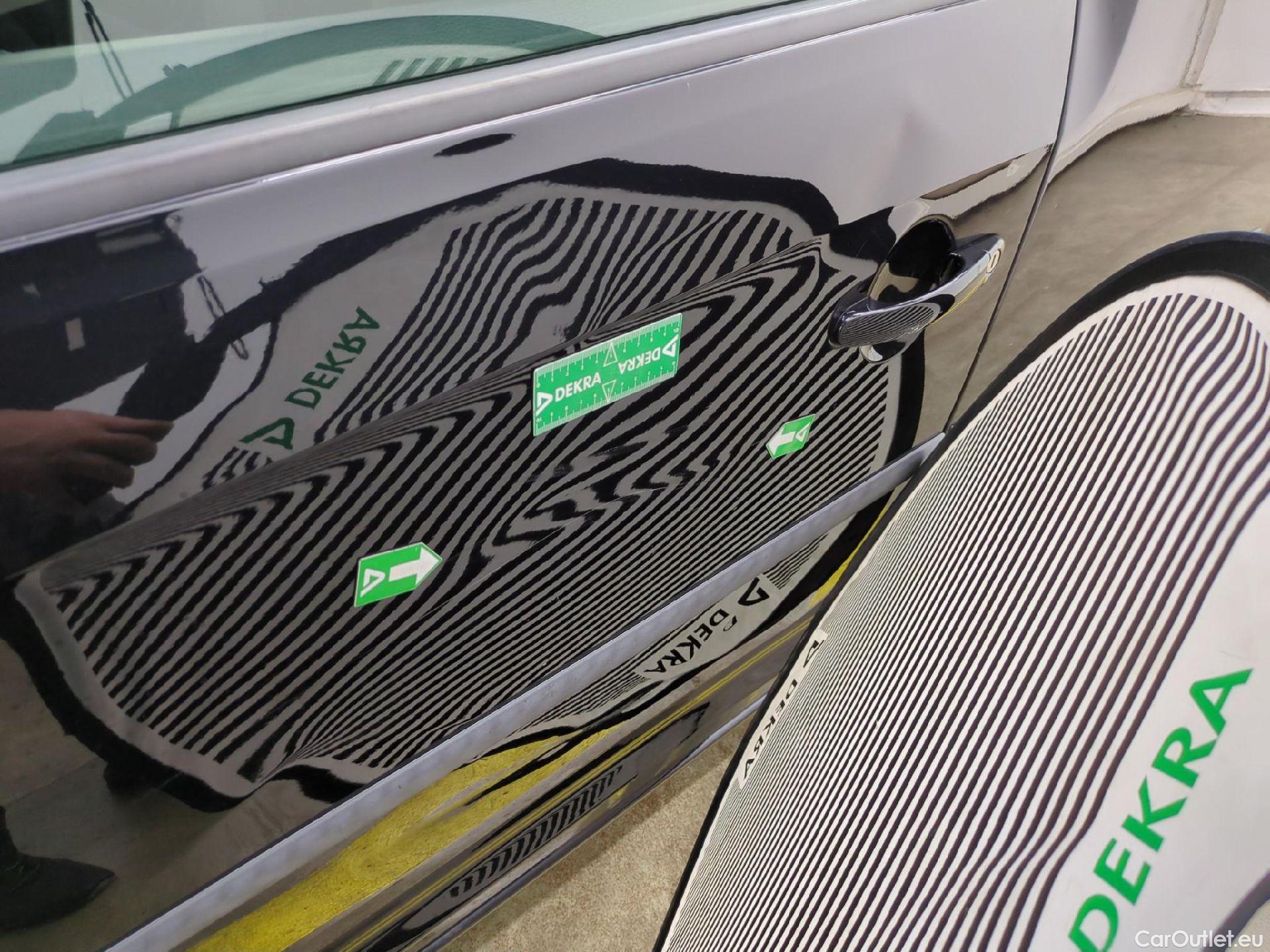  Volkswagen  Caddy VOLKSWAGEN  Van / 2015 / 4P / Fourgonnette 2.0 TDI 102 Business Line Plus #42