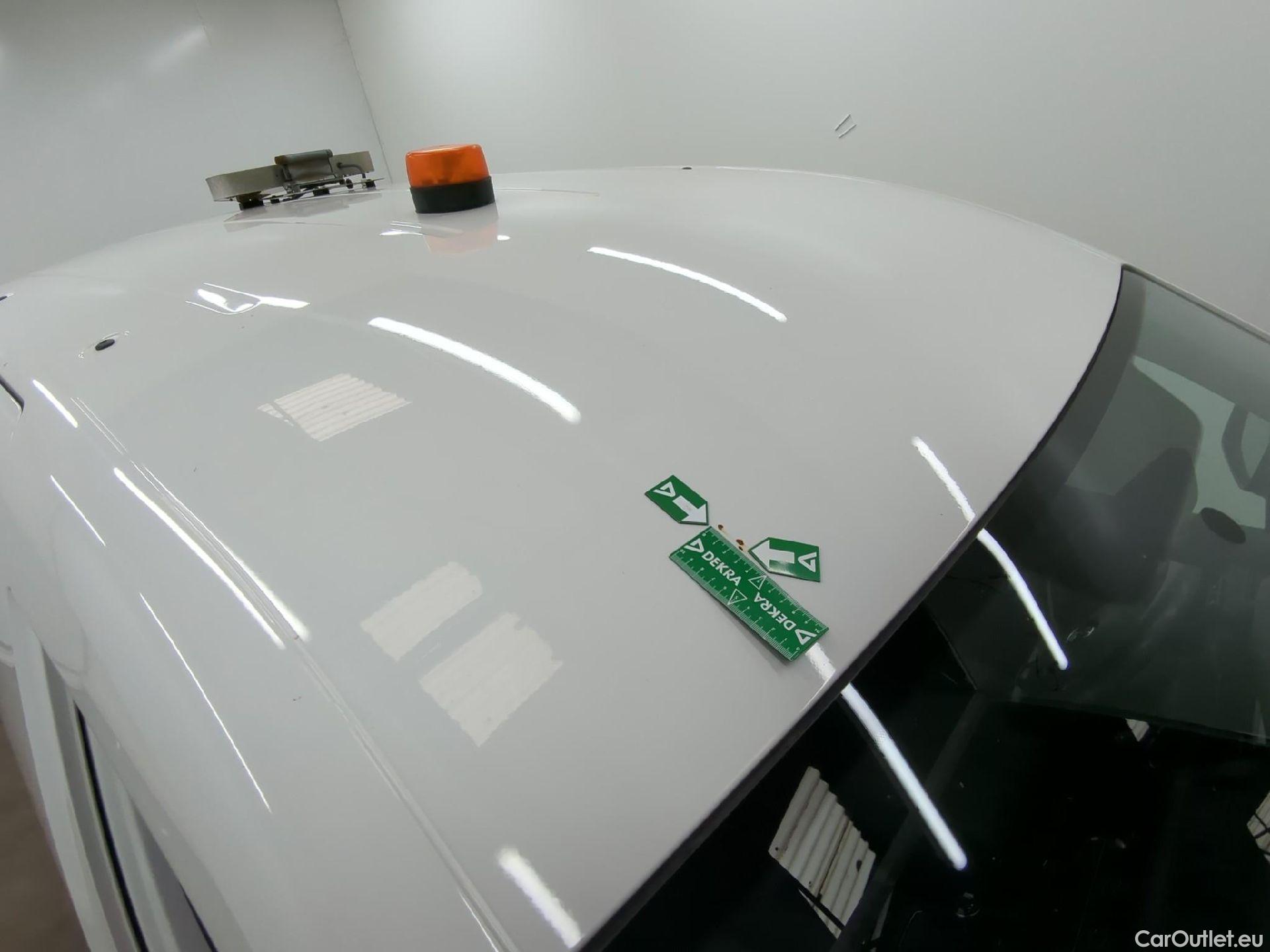  Volkswagen  Caddy VOLKSWAGEN  Van VU 4p Fourgonnette 2.0 TDI 122 4MOTION Business Line #23