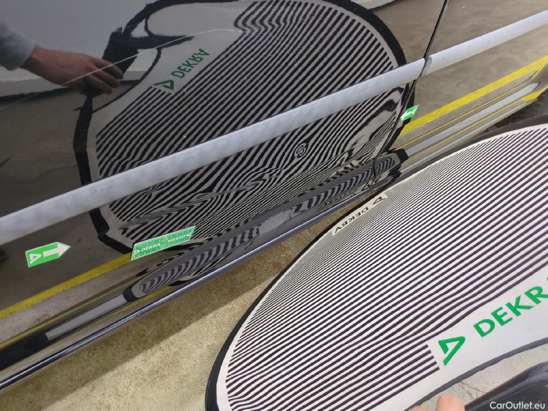  Volkswagen  Caddy VOLKSWAGEN  Van / 2015 / 4P / Fourgonnette 2.0 TDI 102 Business Line Plus #40