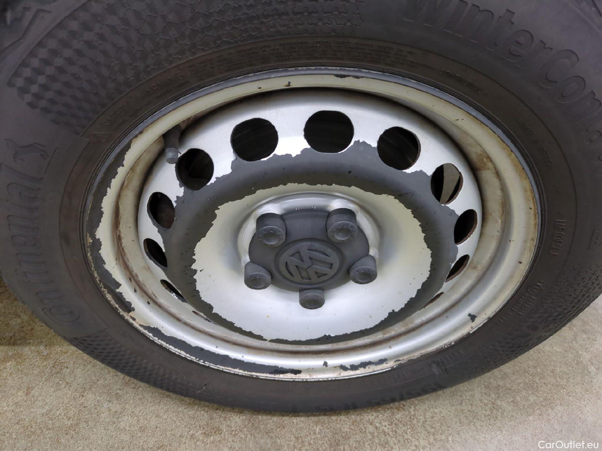  Volkswagen  Caddy VOLKSWAGEN  Van / 2015 / 4P / Fourgonnette 2.0 TDI 102 Business Line Plus #20