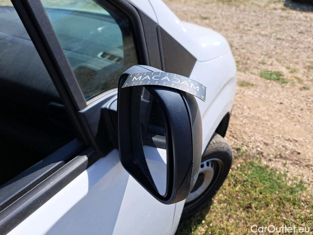  Citroen  Berlingo CITROEN  VU 4p Fourgonnette M 650kg BlueHDi 100 S&S BVM Driver #1