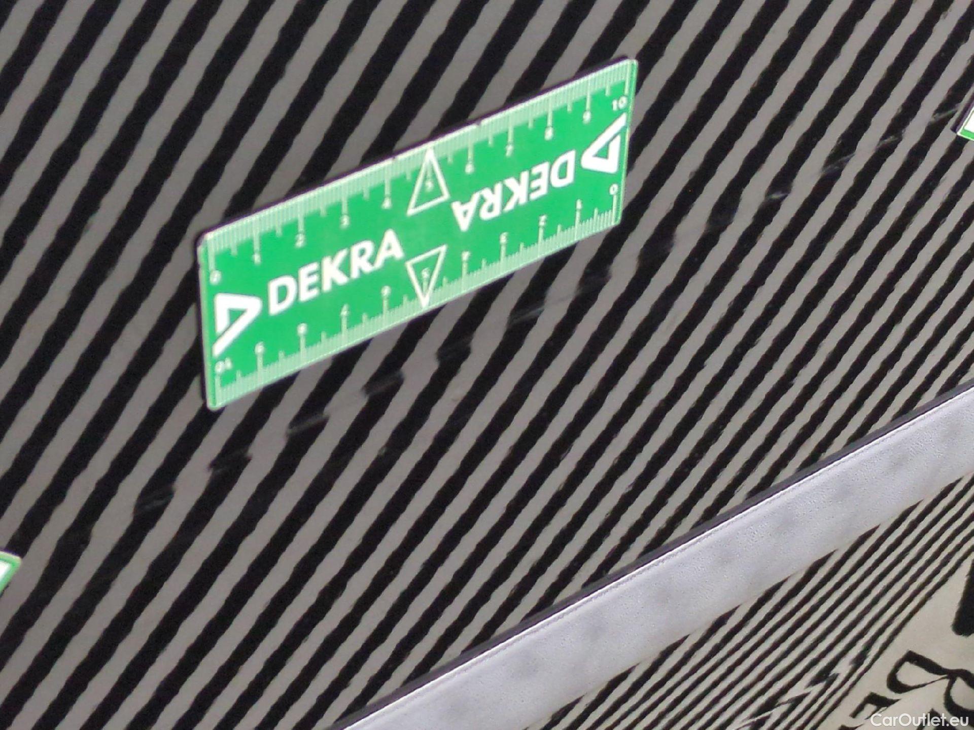  Volkswagen  Caddy VOLKSWAGEN  Van / 2015 / 4P / Fourgonnette 2.0 TDI 102 Business Line Plus #44