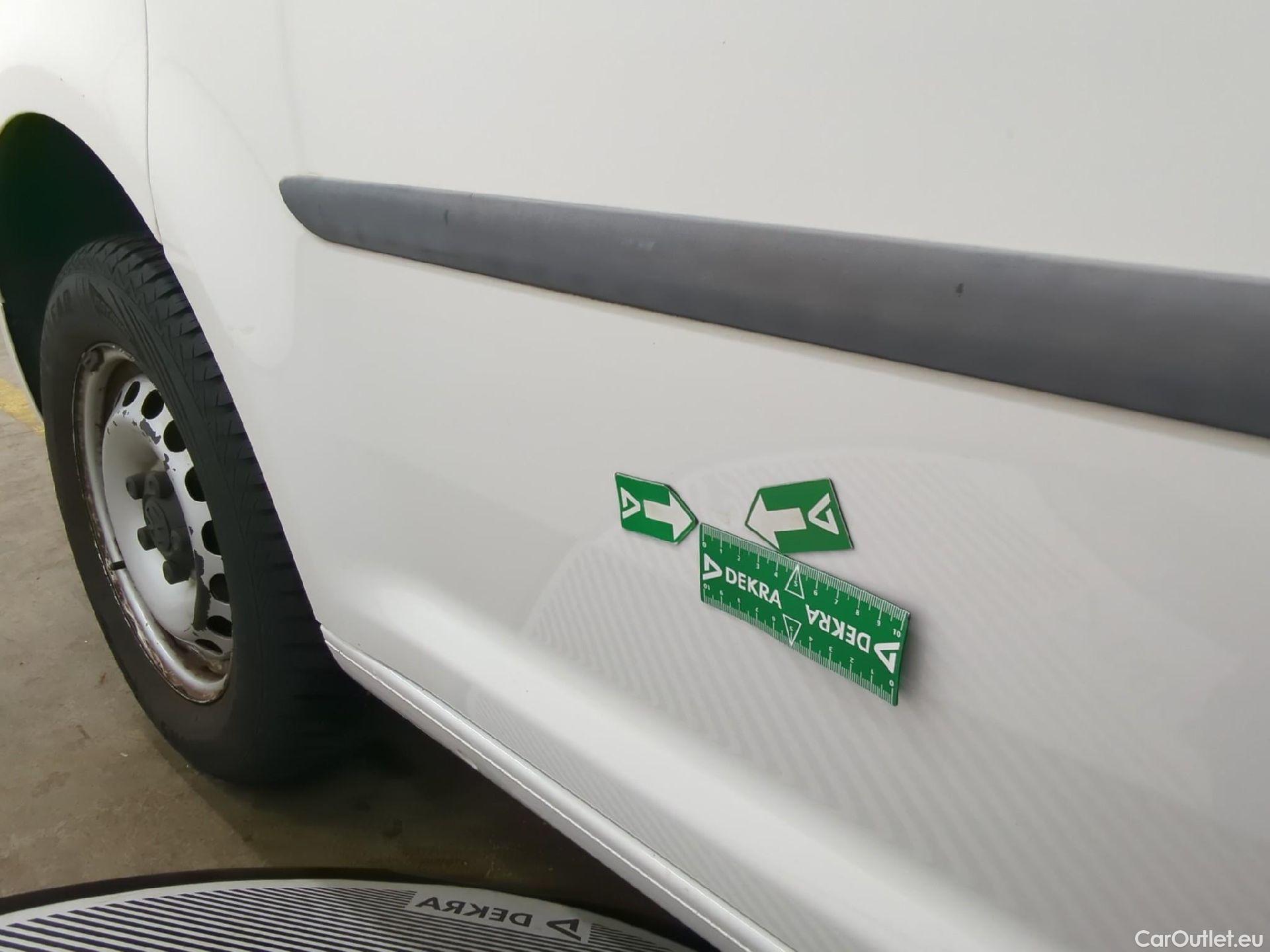  Volkswagen  Caddy VOLKSWAGEN  Van VU 4p Fourgonnette 2.0 TDI 102 DSG6 Business Line Plus #13